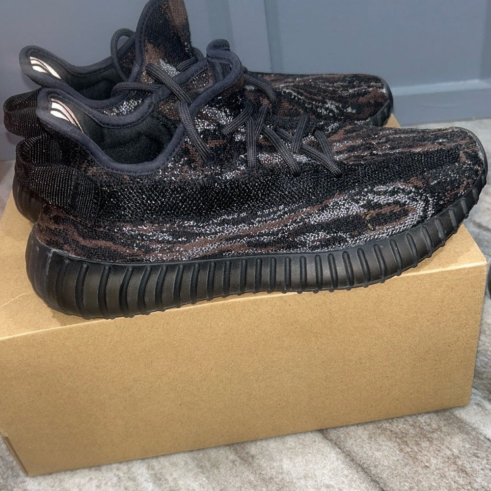 Yeezy Mix Rock 350!